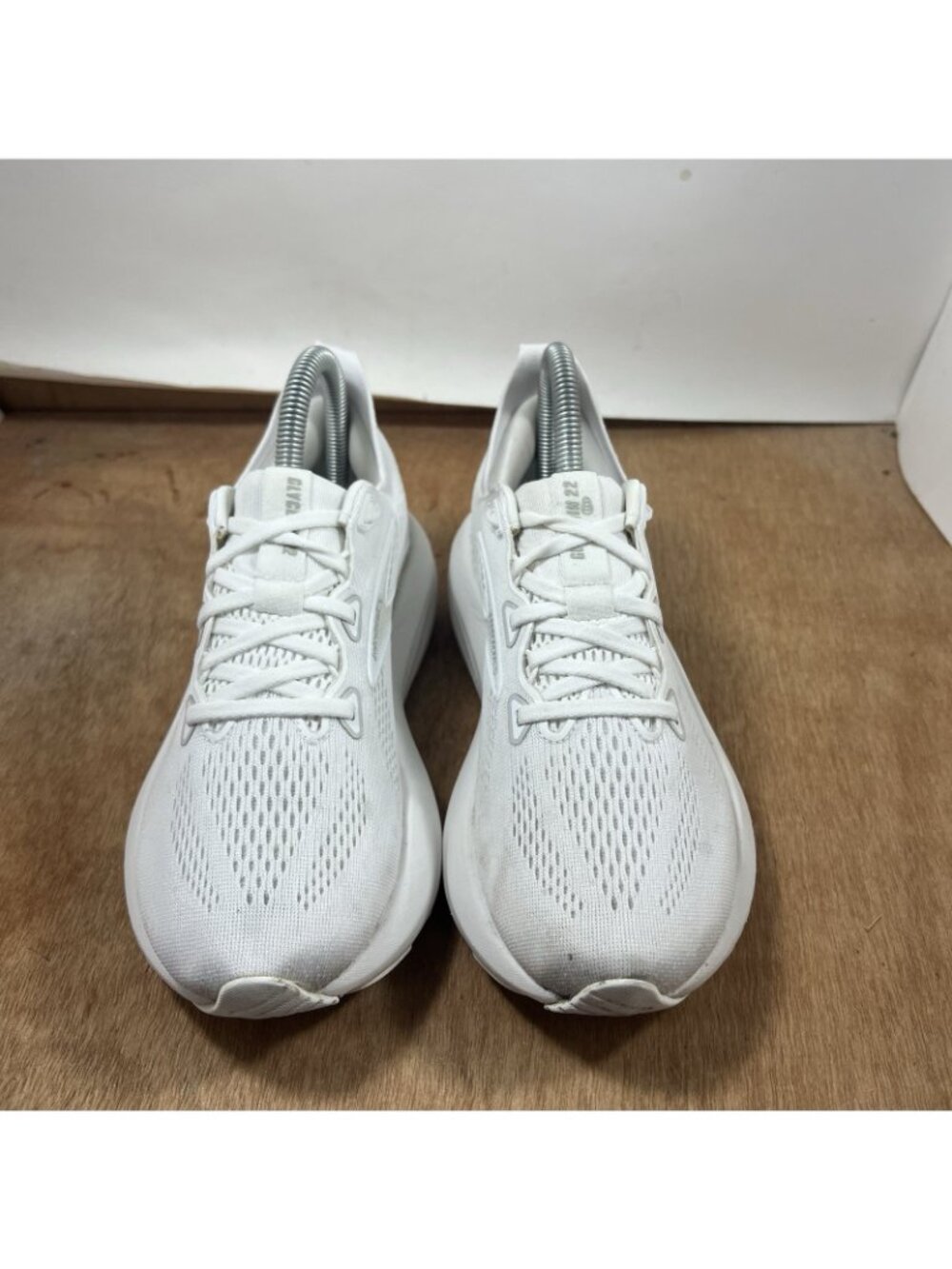 Brooks Glycerin 22 Women Size 6 White Running Shoes Sneaker Neutral 1204341B090 - Picture 2 of 9